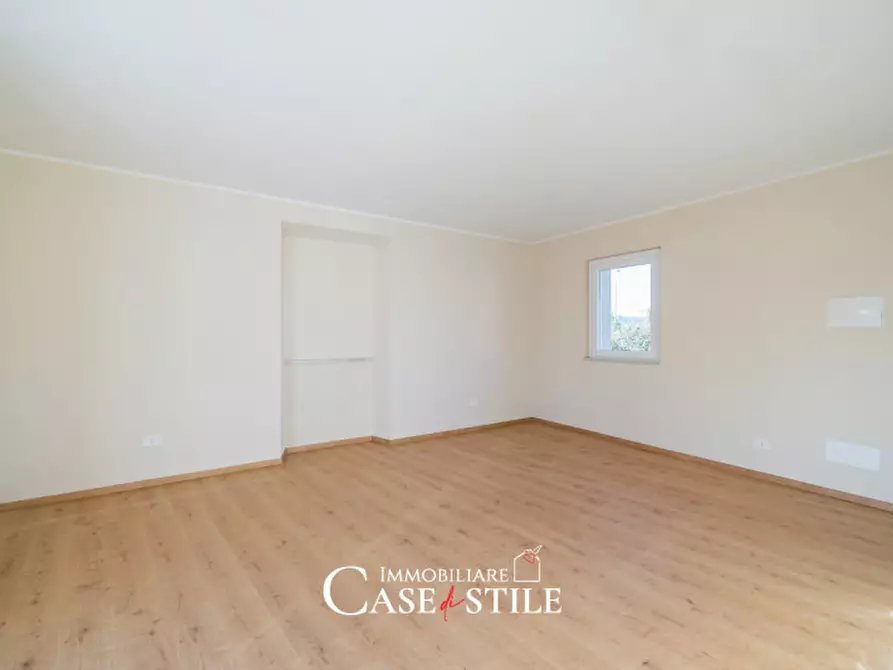 Immagine 2 di Appartamento in vendita  a Sarzana