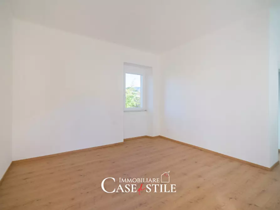 Immagine 10 di Appartamento in vendita  a Sarzana