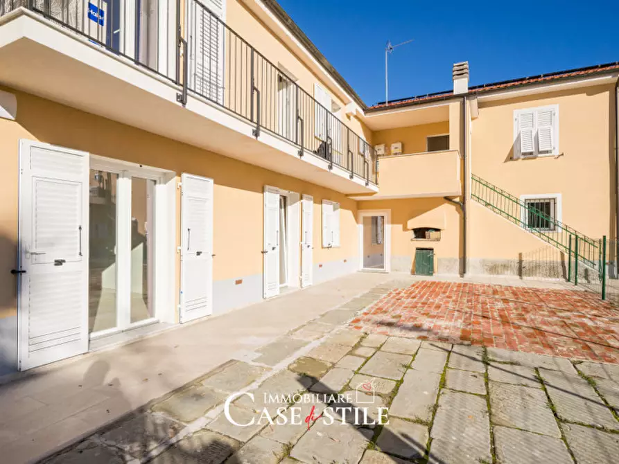 Immagine 12 di Appartamento in vendita  a Sarzana