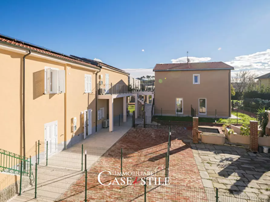 Immagine 15 di Appartamento in vendita  a Sarzana