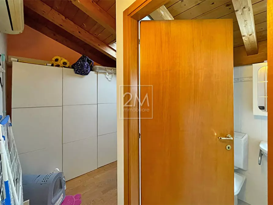 Immagine 13 di Appartamento in vendita  in Via Duca degli Abruzzi a Villafranca Di Verona