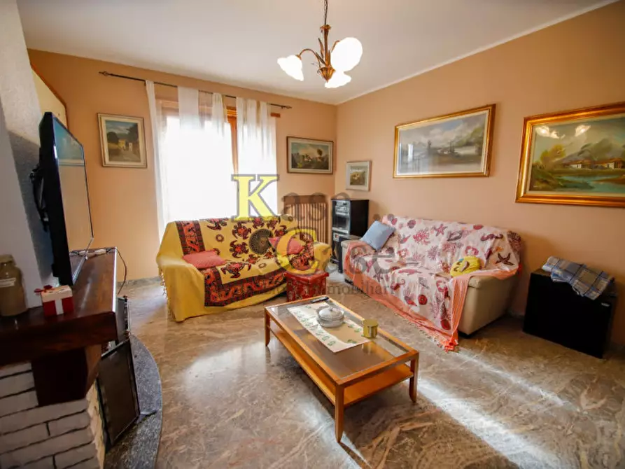 Immagine 9 di Appartamento in vendita  in Via Leinì 330 a Volpiano