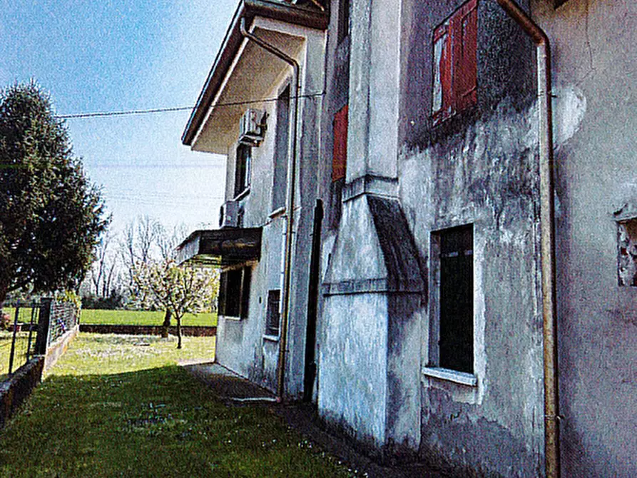 Immagine 2 di Casa indipendente in vendita  in Via Ortigara, 2 a San Martino Di Lupari