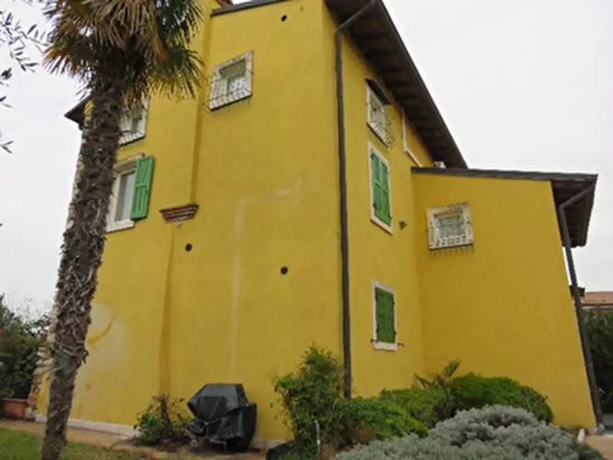 Immagine 3 di Appartamento in vendita  in Via Paiari 7/9 a Lazise