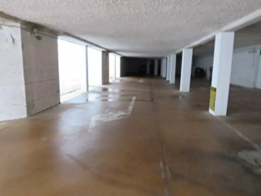 Immagine 11 di Appartamento in vendita  in Via Paiari 7/9 a Lazise