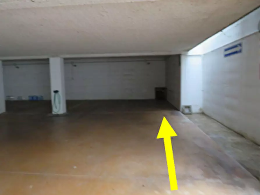 Immagine 12 di Appartamento in vendita  in Via Paiari 7/9 a Lazise