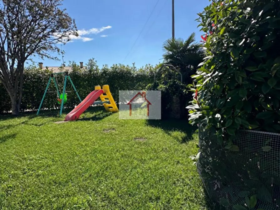 Immagine 22 di Casa indipendente in vendita  a Volpago Del Montello