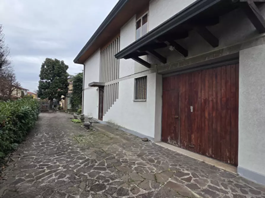 Immagine 2 di Casa indipendente in vendita  in via pietro micca a Padova