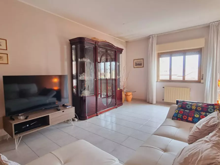 Immagine 1 di Appartamento in vendita  in Via San Paolino a Milazzo