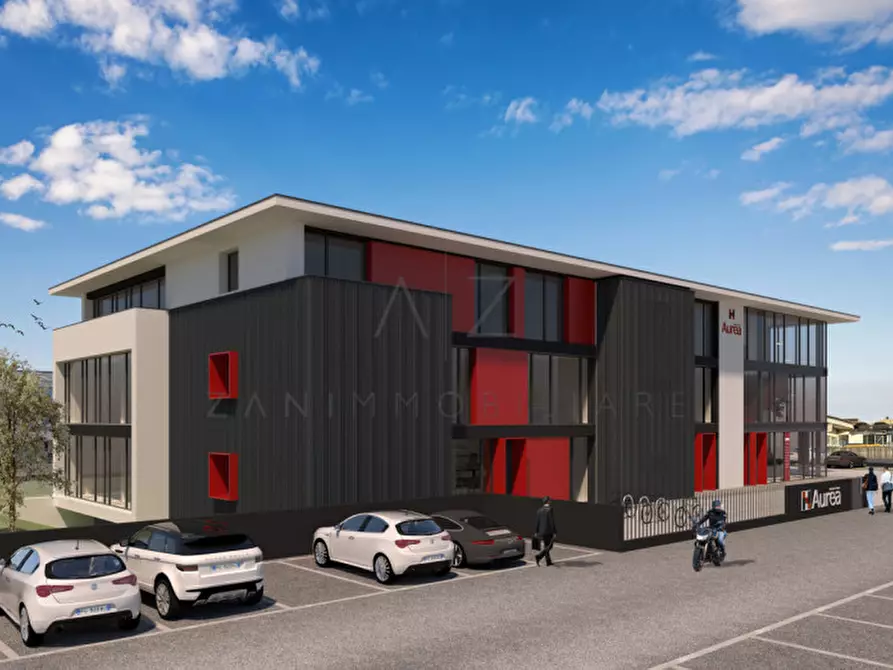 Immagine 2 di Ufficio in vendita  in Via dei Pini a Castelfranco Veneto