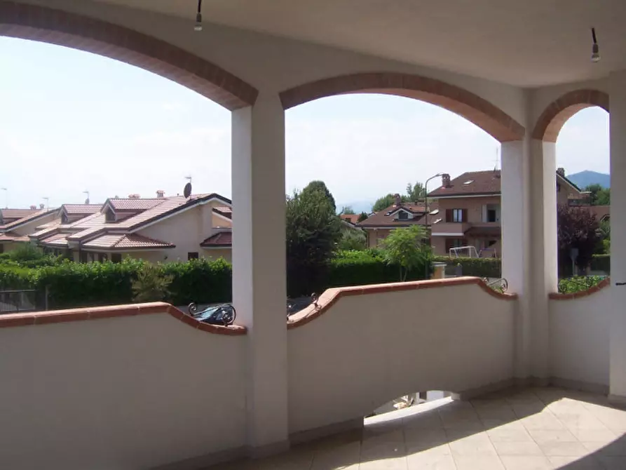 Immagine 16 di Casa bifamiliare in vendita  in Strada Stupinigi n.79 a Orbassano