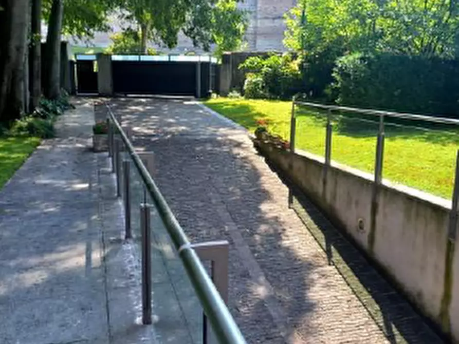 Immagine 3 di Casa bifamiliare in vendita  in Via Riva del Pasubio, 41 a Cittadella