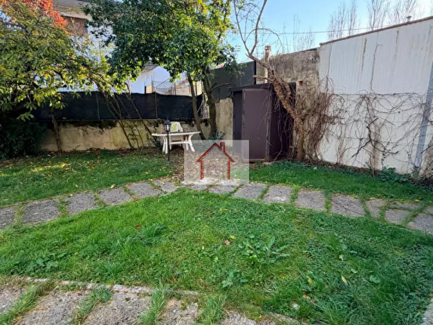 Immagine 2 di Villetta a schiera in vendita  a Giavera Del Montello