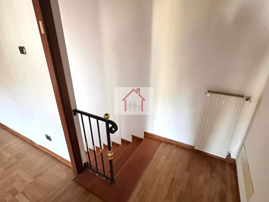 Immagine 11 di Villetta a schiera in vendita  a Giavera Del Montello