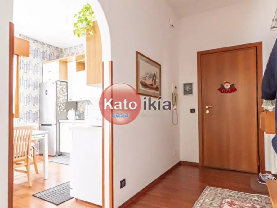 Immagine 5 di Appartamento in vendita  in Via Don Luigi Sturzo a Creazzo