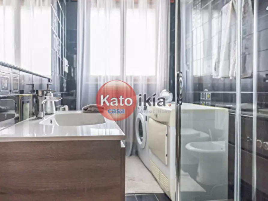 Immagine 9 di Appartamento in vendita  in Via Don Luigi Sturzo a Creazzo