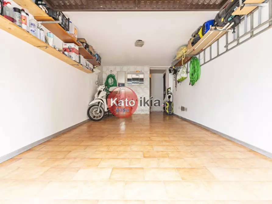 Immagine 13 di Appartamento in vendita  in Via Don Luigi Sturzo a Creazzo