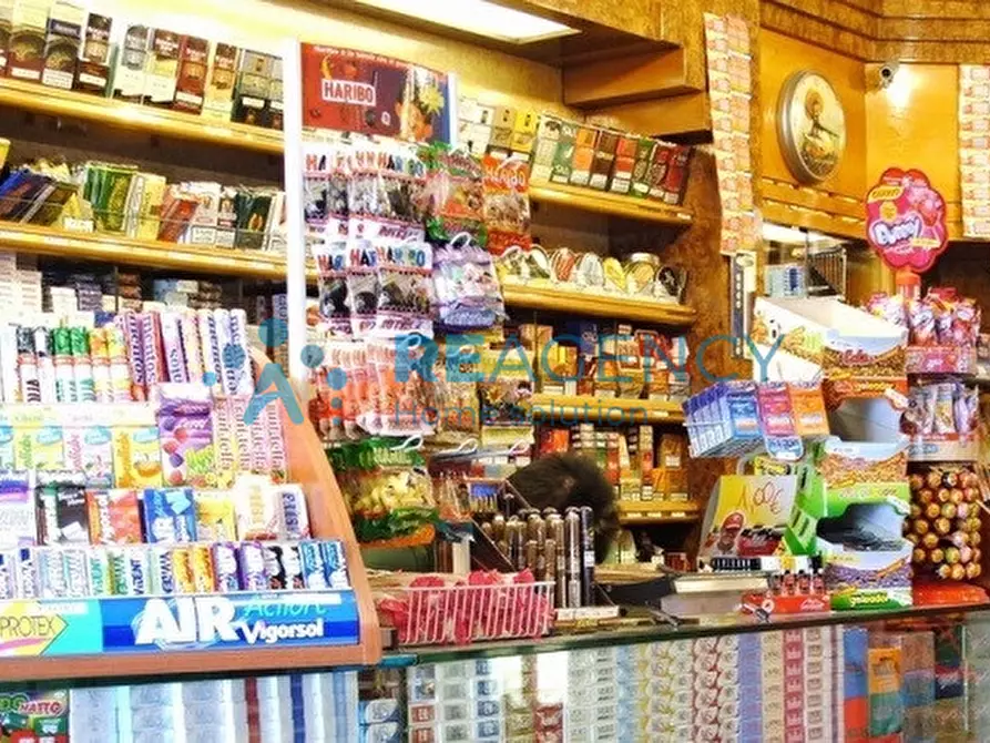 Immagine 6 di Attività commerciale in vendita  a Vicenza