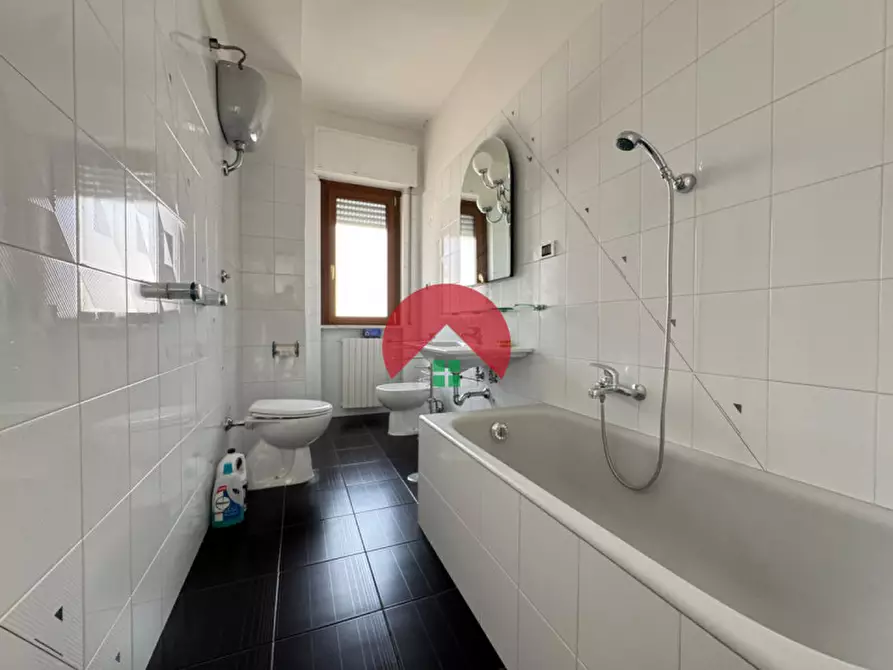 Immagine 19 di Appartamento in affitto  in via mirabene a Matera