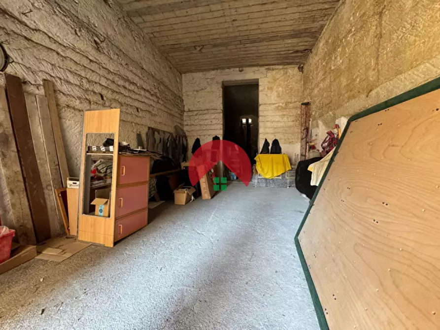 Immagine 3 di Garage in affitto  a Matera