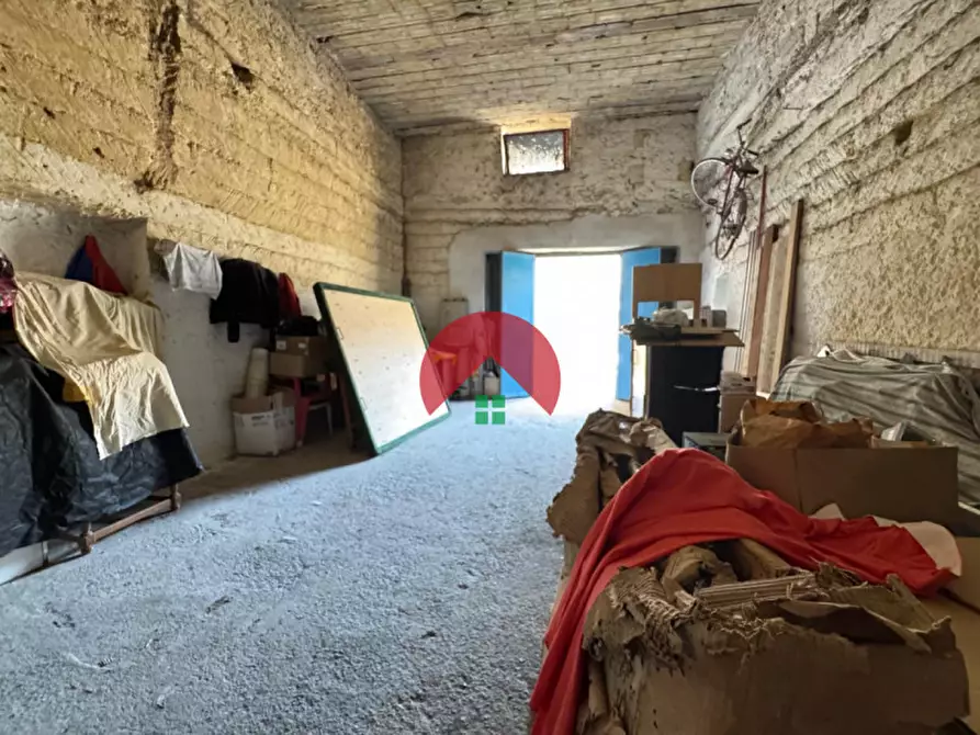 Immagine 6 di Garage in affitto  a Matera