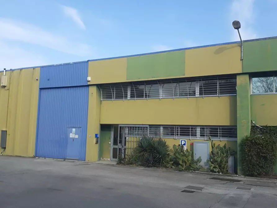 Immagine 1 di Capannone industriale in vendita  in Via Pier Paolo Pasolini, 35, 33040 Località Produttiva UD, Italia a Pradamano