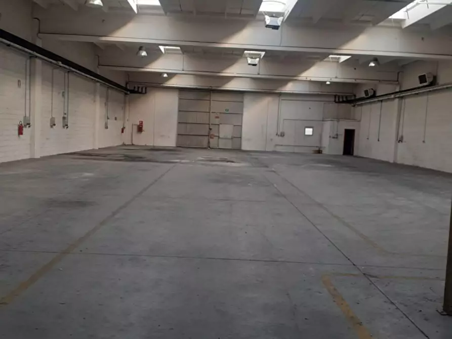 Immagine 2 di Capannone industriale in vendita  in Via Pier Paolo Pasolini, 35, 33040 Località Produttiva UD, Italia a Pradamano