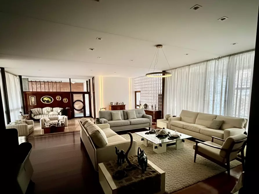 Immagine 2 di Loft/Open space in vendita  in Via Legione Antonini a Vicenza