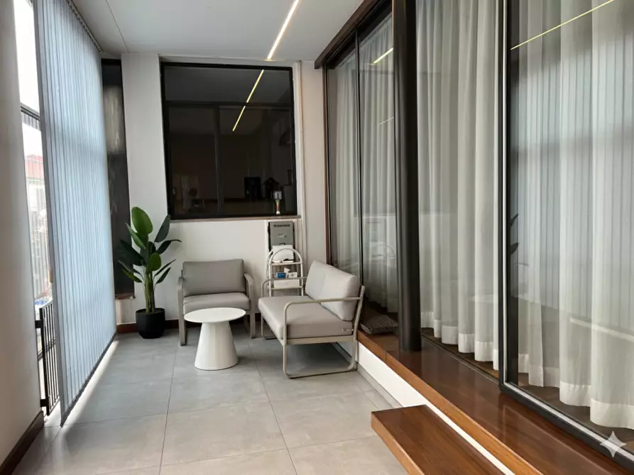 Immagine 7 di Loft/Open space in vendita  in Via Legione Antonini a Vicenza