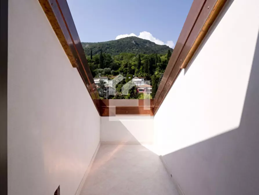 Immagine 16 di Attico in affitto  in Via Brunati a Salò