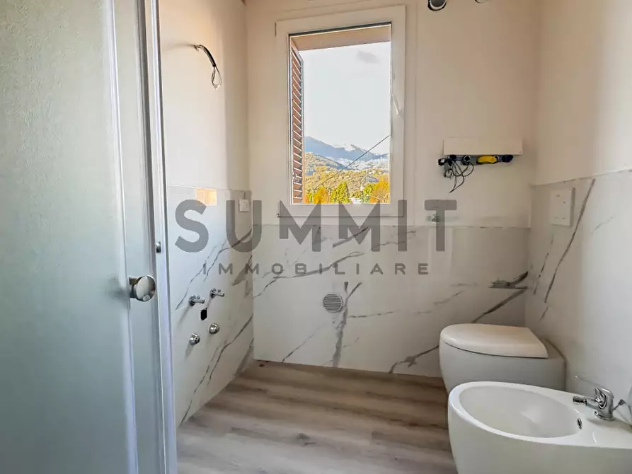 Immagine 3 di Appartamento in vendita  in schio a Schio