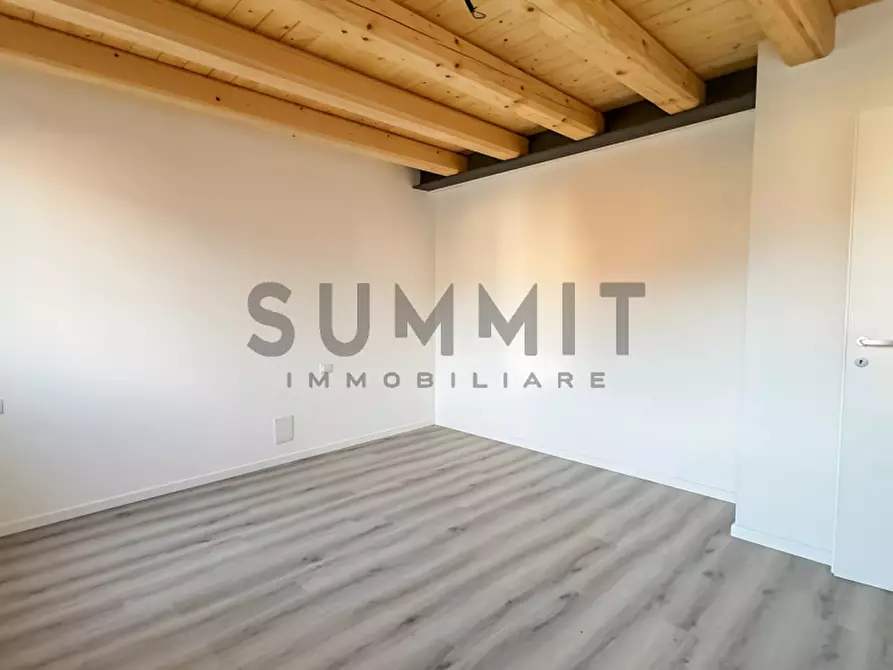 Immagine 9 di Appartamento in vendita  in schio a Schio