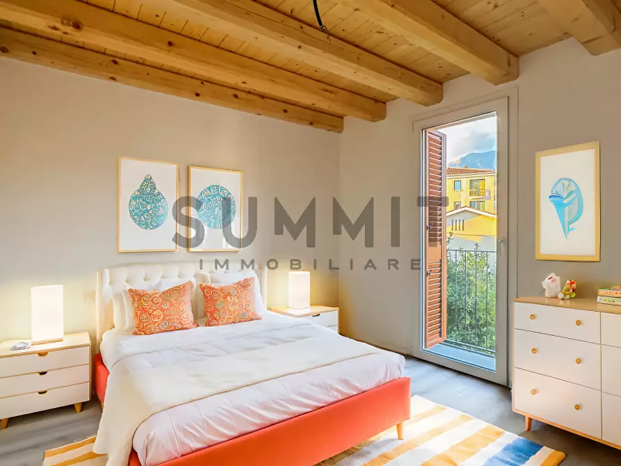 Immagine 10 di Appartamento in vendita  in schio a Schio