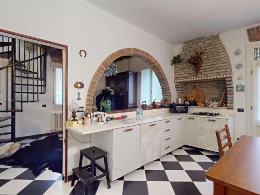 Immagine 4 di Casa bifamiliare in vendita  in Via Nino Bixio a Vicenza