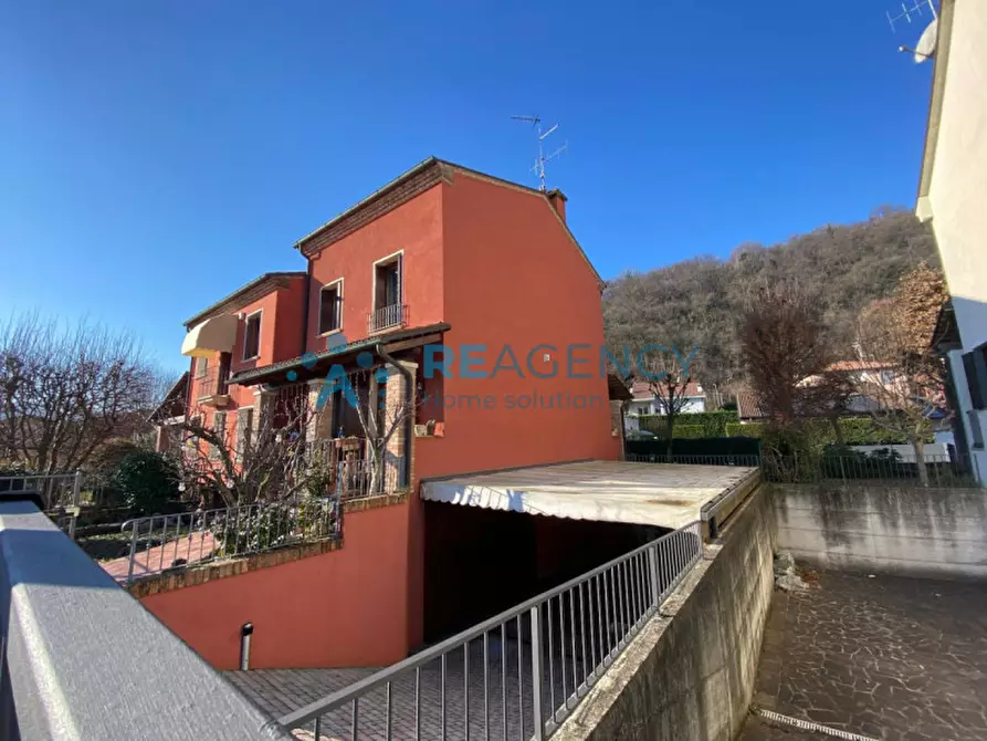 Immagine 27 di Casa bifamiliare in vendita  in via Mistorigo a Arcugnano