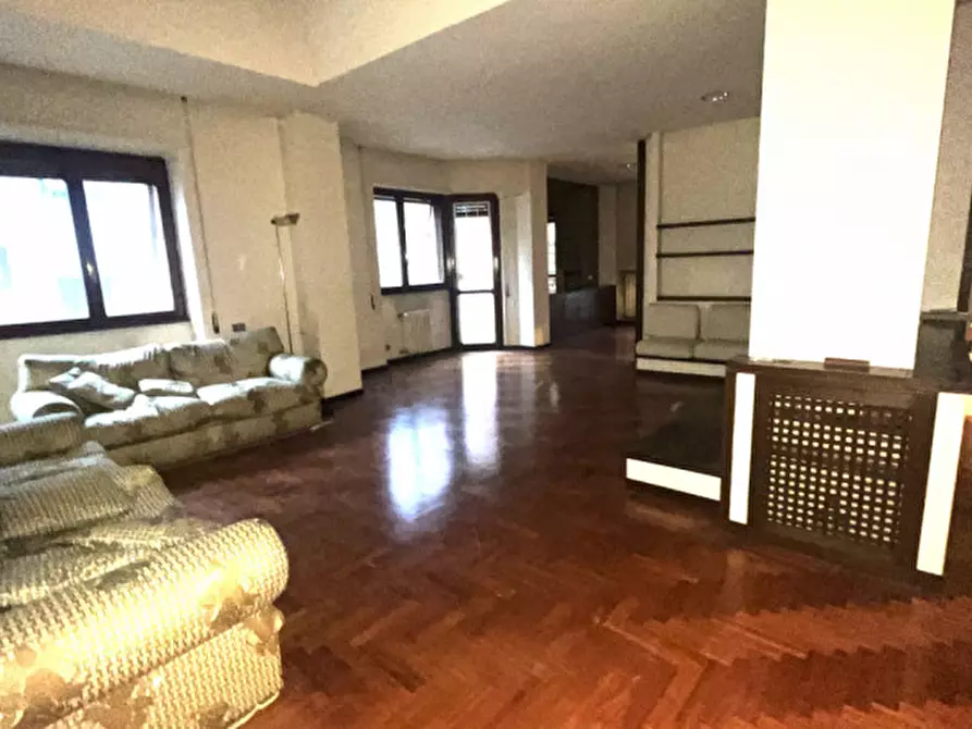 Immagine 1 di Appartamento in vendita  in Via Flaminia a Roma