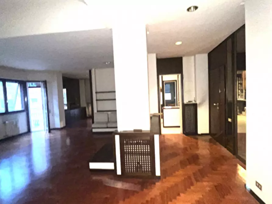 Immagine 9 di Appartamento in vendita  in Via Flaminia a Roma