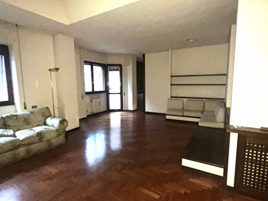 Immagine 11 di Appartamento in vendita  in Via Flaminia a Roma