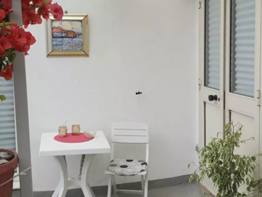 Immagine 4 di Appartamento in affitto  in via San Severo a Capodimonte 44 a Napoli