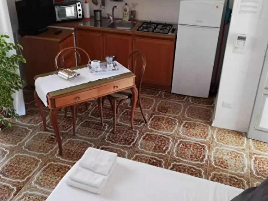 Immagine 6 di Appartamento in affitto  in via San Severo a Capodimonte 44 a Napoli