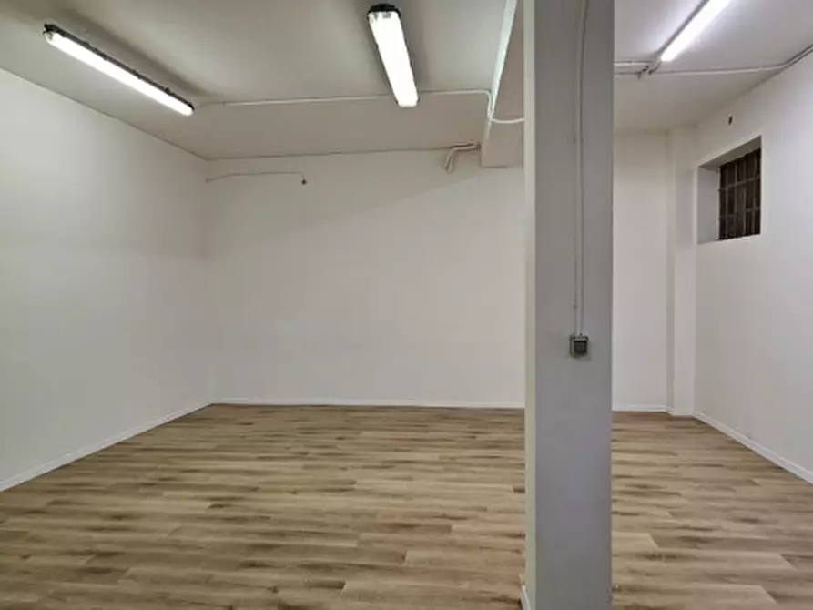 Immagine 3 di Negozio in affitto  in Via San Marco a Padova