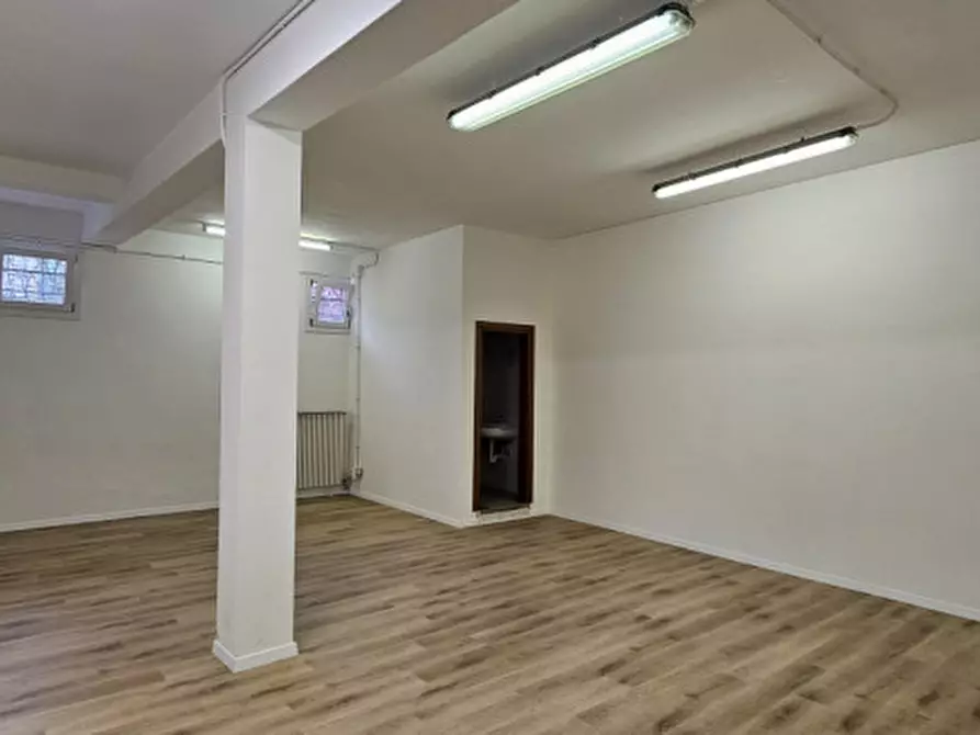 Immagine 5 di Negozio in affitto  in Via San Marco a Padova