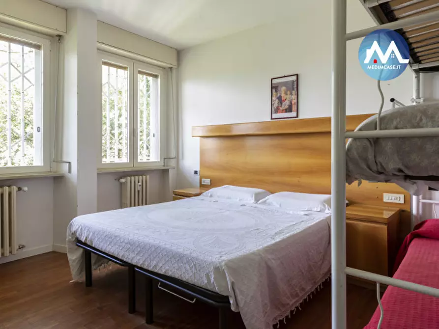 Immagine 12 di Appartamento in vendita  in via kennedy a Pesaro