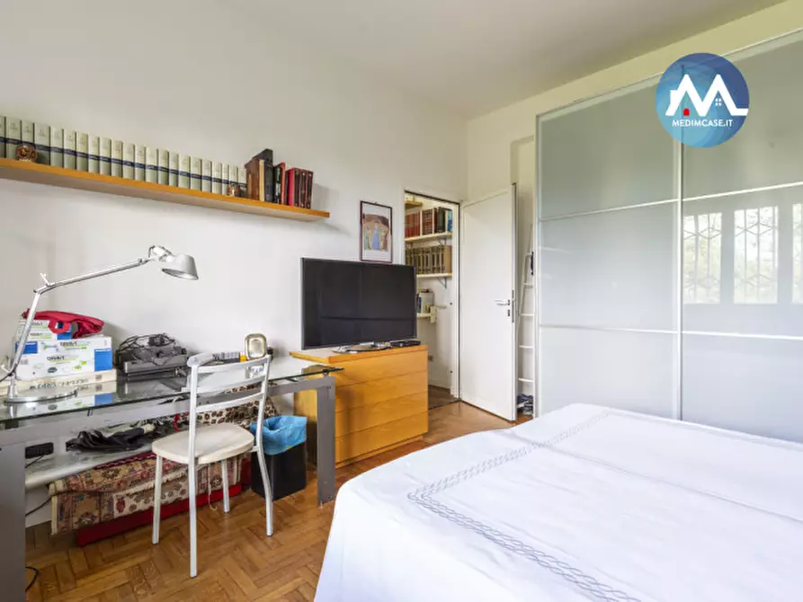 Immagine 16 di Appartamento in vendita  in via kennedy a Pesaro