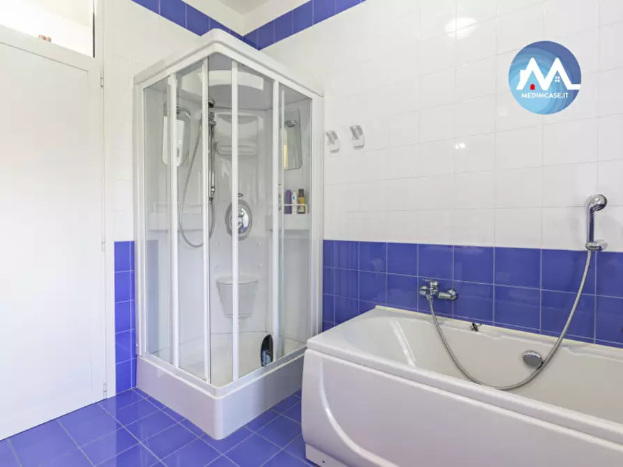 Immagine 19 di Appartamento in vendita  in via kennedy a Pesaro