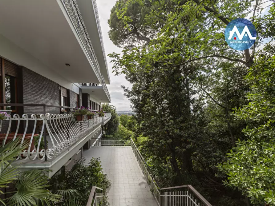 Immagine 21 di Appartamento in vendita  in via kennedy a Pesaro