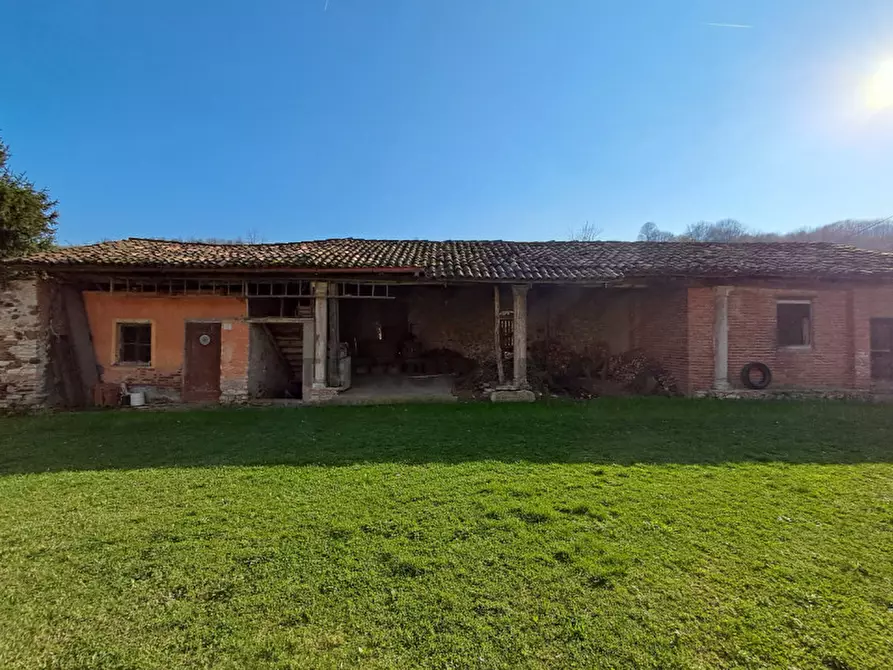 Immagine 8 di Casa bifamiliare in vendita  in via cazzola a San Vito Di Leguzzano