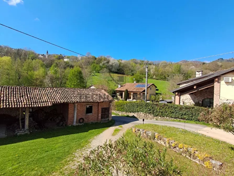 Immagine 16 di Rustico / casale in vendita  in via cazzola a San Vito Di Leguzzano