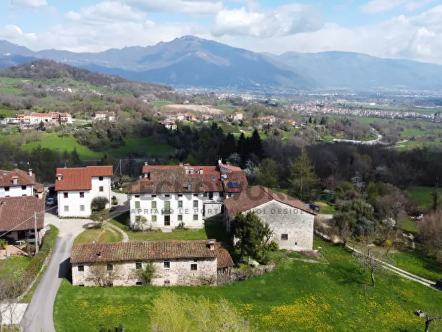 Immagine 22 di Rustico / casale in vendita  in via cazzola a San Vito Di Leguzzano