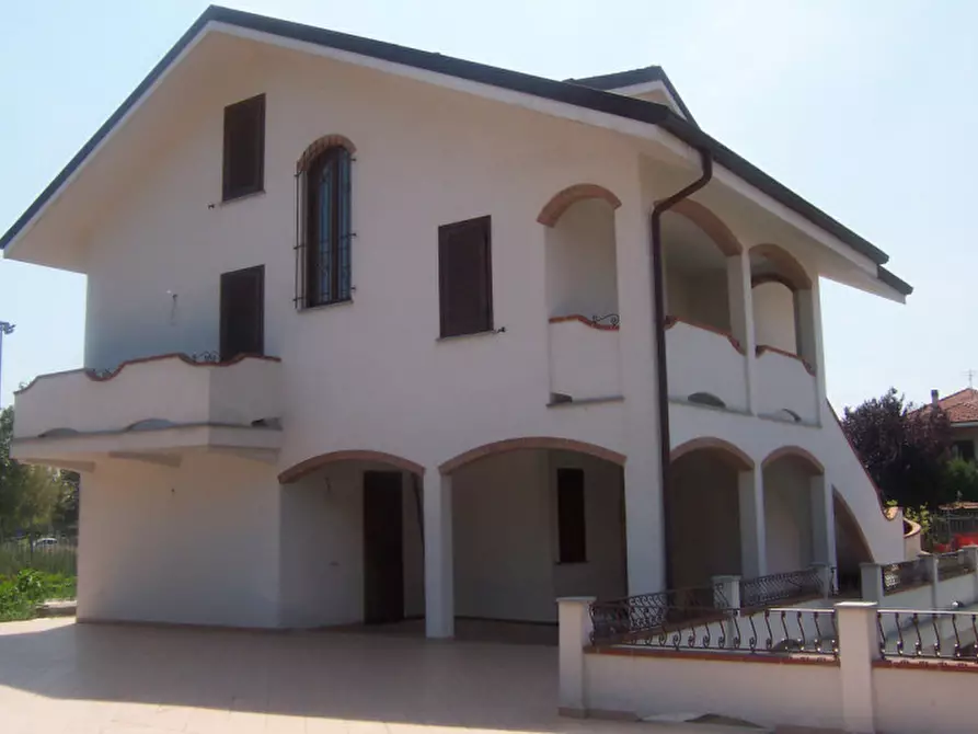 Immagine 7 di Appartamento in vendita  in Strada Stupinigi n.79 a Orbassano